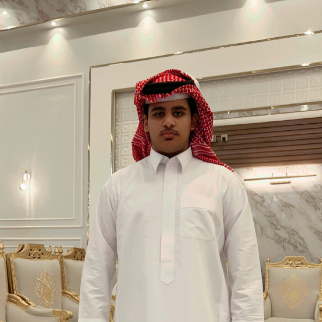 خالد عطيف